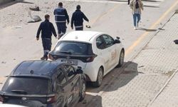 Elazığ’da pikap park halindeki 3 araca çarptı: 1 yaralı   