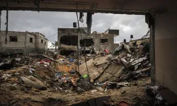 İsrail ordusu Filistinlilerin yaşadığı bölgeye saldırdı