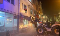 CHP binasında balkonun çökmesi sonucu 1 kişi öldü, 17 kişi yaralandı 