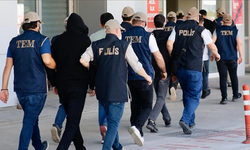 İzmir'de FETÖ operasyonu! 11 kişi yakalandı...