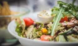 Sağlıklı yaşam için vazgeçilmez: Salata ve güçlü vücut ilişkisi