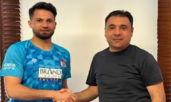 Sivasspor'da kaleci Ali Şaşal Vural'dan iki yıllık yeni imza