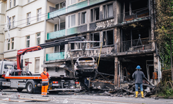 Almanya Düsseldorf'ta korkunç yangın! 3 kişi hayatını kaybetti