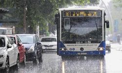 Ankara'da kuvvetli sağanak hayatı felç etti