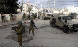 Batı Şeria'daki baskınlarında en az 20 Filistinli gözaltına alındı