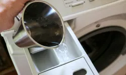 Çamaşır makinesini yeni gibi tertemiz yapan tüyolar!
