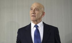 İsrail eski Başbakanı Olmert: İsrail hükümetini değiştirmek istiyoruz