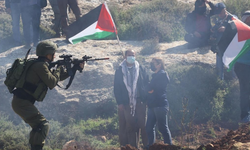 İsrailli yetkililer: Heyetimiz ateşkes görüşmesi için Kahire'ye gidecek