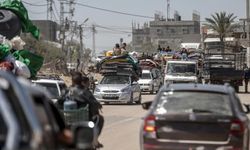 Refah'ta 600 bin kişi zorla yerinden edildi!