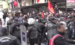 20 kişilik grup Taksim'deki bariyerleri aşmaya çalıştı