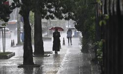 Evden çıkmadan önce şemsiyenizi alın! Meteoroloji'den yurt geneli için sağanak uyarısı