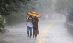 Meteoroloji'den yeni uyarı: İki bölgede kuvvetli sağanak geliyor