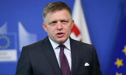 "Robo, buraya gel" dedi, Slovak Başbakan Robert Fico'ya 5 el ateş etti... İşte saldırının ayrıntıları