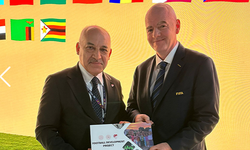 TFF Başkanı Mehmet Büyükekşi, FIFA Başkanı Infantino ile buluştu