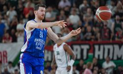 Anadolu Efes, play-off finaline yükseldi!