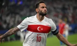 Hakan Çalhanoğlu'nun golü en iyilere aday!