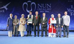Cumhurbaşkanı Erdoğan torununun mezuniyetine katıldı