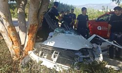 Antalya'da korkunç kaza: Aynı aileden 3 kişi öldü