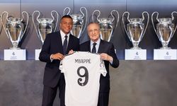 Kylian Mbappe, Real Madrid'e resmi imzayı attı!