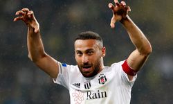 Cenk Tosun, Beşiktaş'ta kalacak mı? Resmen açıkladı