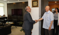 ÖSYM Başkanı Bayram Ali Ersoy, YKS'nin en yaşlı ve genç adayı ile bir araya geldi...