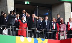 Cumhurbaşkanı Erdoğan, milli takımımızı yalnız bırakmadı