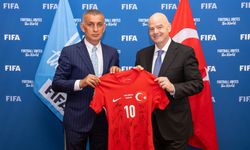 Hacıosmanoğlu, Paris'te Infantino ile görüştü