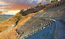 Pergamon Antik Kenti'ne Nasıl Gidilir? Bergama'nın Tarihi Harikası