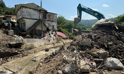 Giresun'da sağanağın ardından hasar giderme çalışmaları devam ediyor