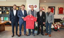 Fenerbahçeli yöneticilerden TFF Başkanı Hacıosmanoğlu'na ziyaret