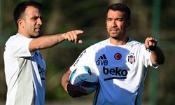 Beşiktaş, Van Bronckhorst ile yeni sezonu açtı