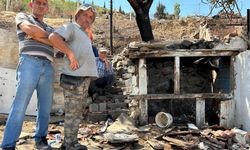 İzmir'deki yangında baba ocağını kaybetti: 'Çocukluğumun geçtiği ev küle döndü'