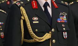 23 general ve amiral bir üst rütbeye yükseltildi