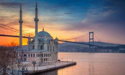 İstanbul Ortaköy Camii'ne Nasıl Gidilir? Boğaz'ın Kıyısında Bir Mimari Harika