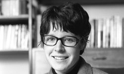 Jocelyn Bell Burnell Kimdir? Pulsarları Keşfeden Astrofizikçi