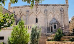 Şanlıurfa Fırfırlı Camii'ye Nasıl Gidilir? Tarihi Bir Kiliseden Camiye Dönüşen Mekan