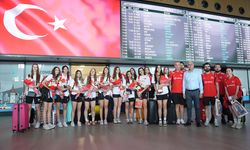 Avrupa Şampiyonu U20 Milli voleybolcular yurda döndü