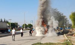 Manisa'da Harput FK futbolcularını taşıyan otobüs yandı