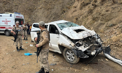 Cenaze törenine giden şehit yakınları kaza yaptı! 2 ölü 4 yaralı