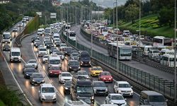 İstanbul’da trafik bitmiyor! Yoğunluk yüzde 74 çıktı