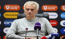 Jose Mourinho: Sürekli oynamayan oyuncuları soruyorsunuz!