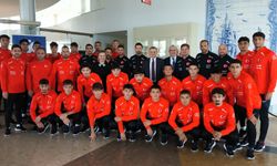 Osman Aşkın Bak, U18 millilerle Portekiz'de bir araya geldi