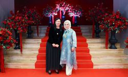 Emine Erdoğan'dan Arnavutluk Başbakan Eşi Rama ile Ulusal Opera ve Bale Tiyatrosu ve Tugaylar Sarayı'na ziyaret