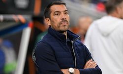 Giovanni van Bronckhorst derbide tek değişiklik yaptı