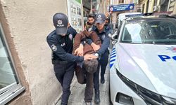 Beyoğlu'nda polise saldırmıştı! Adliyeye sevk edildi