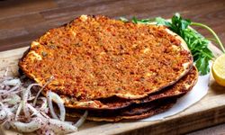 Lahmacun Kaç Kalori? Besin Değerleri ve Faydaları