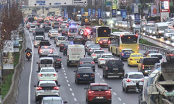 Yağmur yağdı İstanbul trafiği kilitlendi! Yüzde 74'e çıktı...