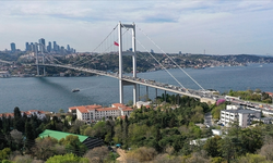 İstanbul Boğazı'nda gemi trafiği çift yönlü askıya alındı