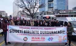 HAK-İŞ kadına yönelik şiddeti ABD'nin Ankara Büyükelçiliği önünde protesto etti