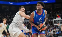 Anadolu Efes, Paris Basket'e mağlup oldu